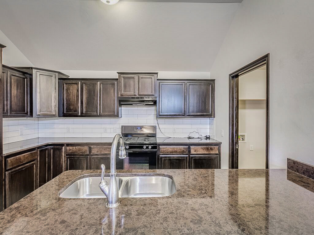 1220 SW 158-MLS-39-24.jpg