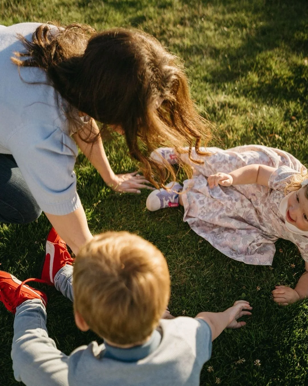 When your family session feels more like a family playdate along the waterfront 🌊🌞

#familysession #seattlefamilyphotographer #northbendfamilyphotographer #familyphotoideas #familyphotolocations