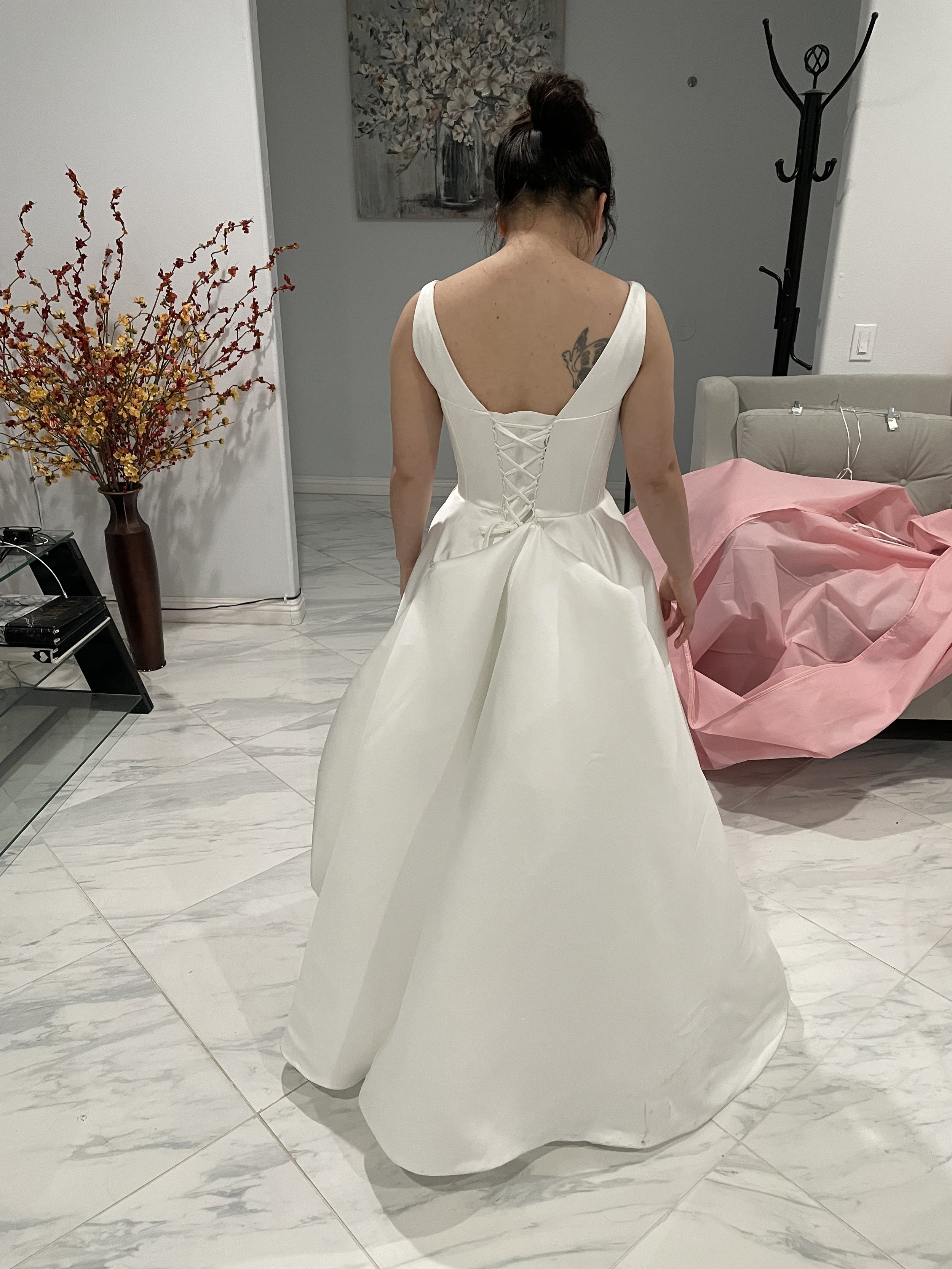 American bustle on Satin