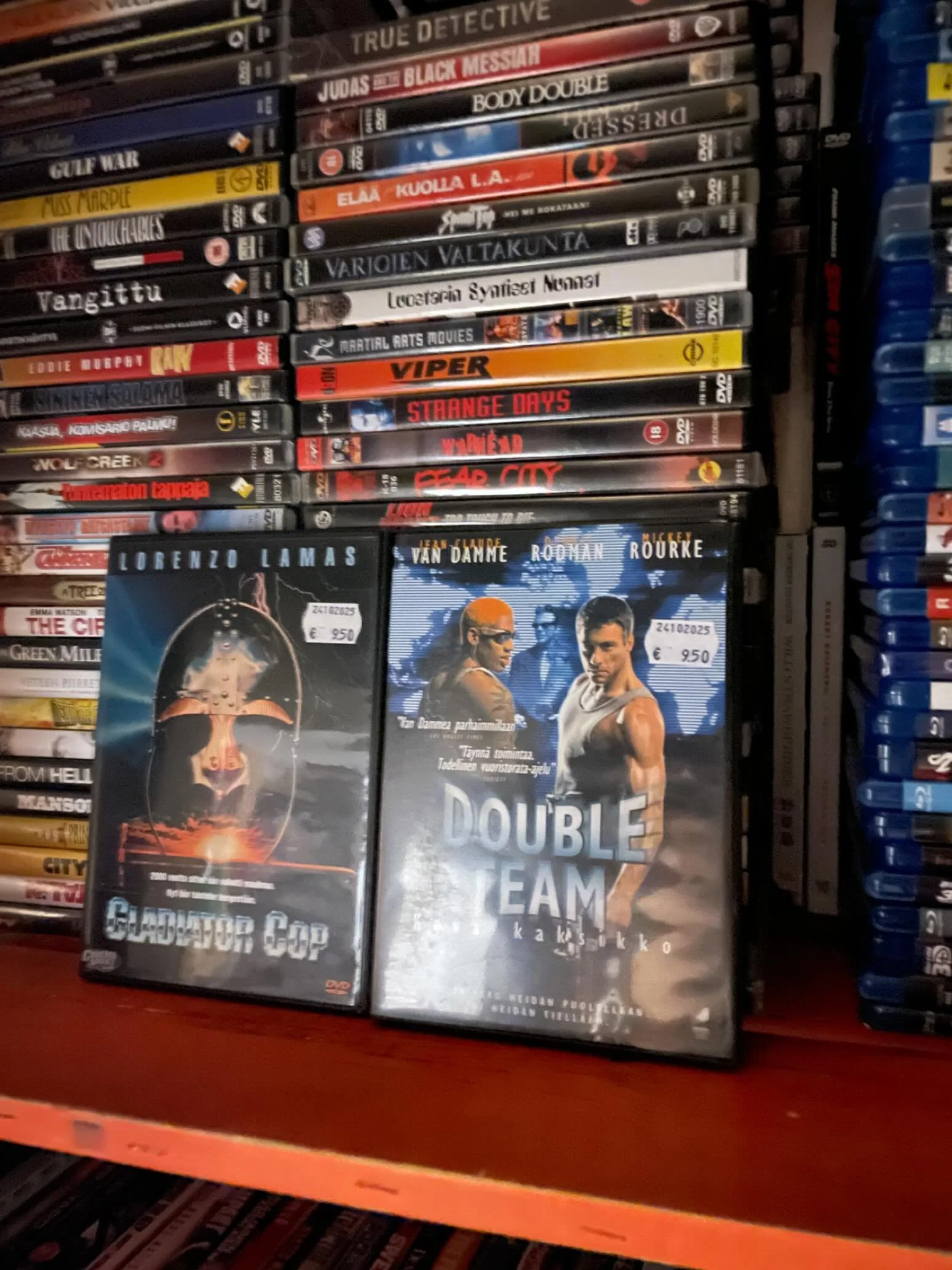 Seuraan somessa kymmeni&auml; ellen satoja vegaaniruokasivustoja. Sielt&auml; l&ouml;ytyy tarvittaessa aina inspiraatiota ruuanlaittoon.

Aika usein noilla englanninkielisill&auml; sivuilla jotain ruokalajia luonnehditaan &rdquo;hearty mealiksi&rdquo