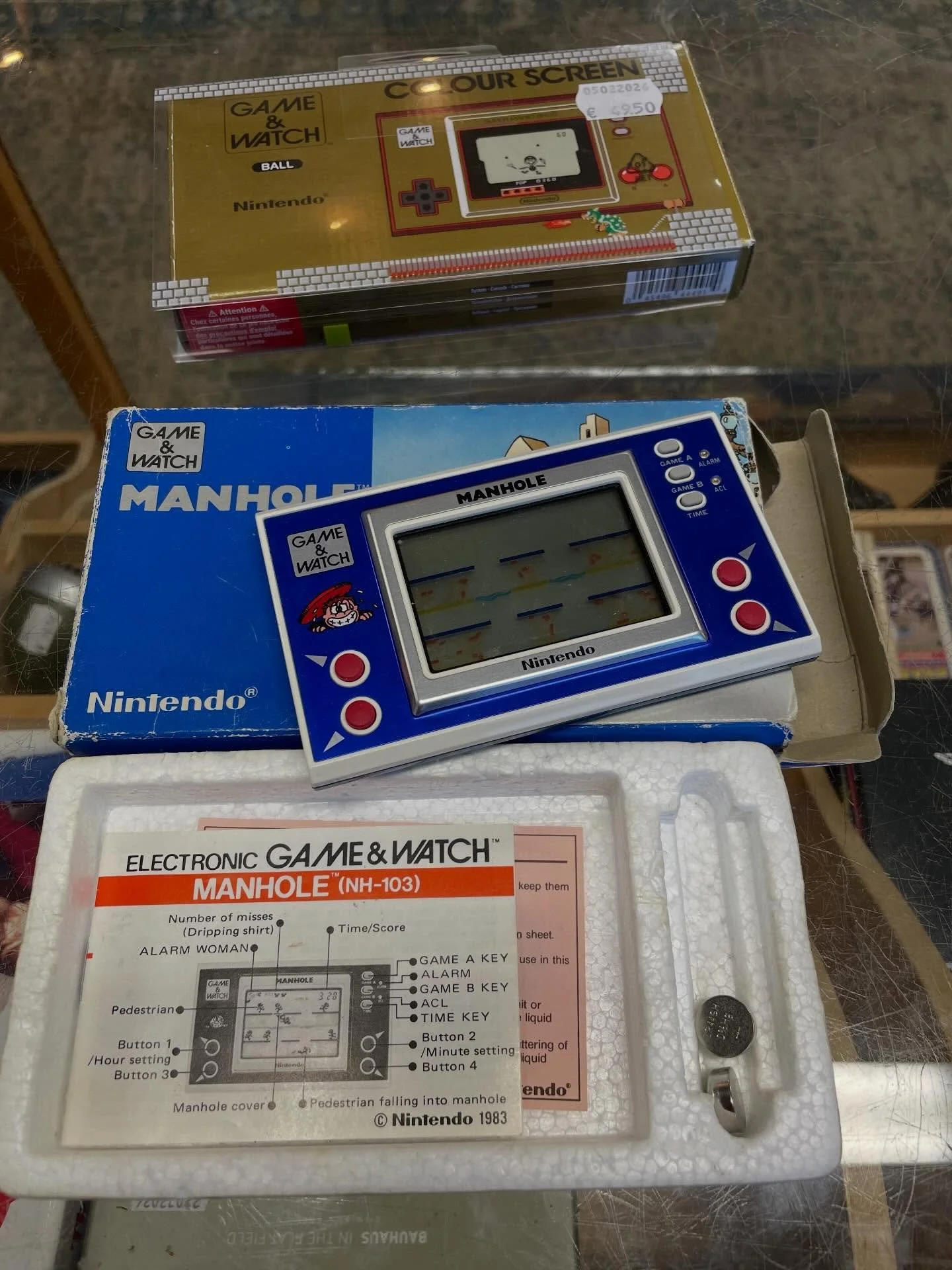 Aloin ker&auml;ilem&auml;&auml;n Nintendo Game &amp; Watcheja ja muita elektroniikkapelej&auml; jo 90-luvun puoliv&auml;lin j&auml;lkeen. Se oli otollinen hetki, koska ket&auml;&auml;n muuta eiv&auml;t nuo pelit viel&auml; siin&auml; kohtaa kiinnosta