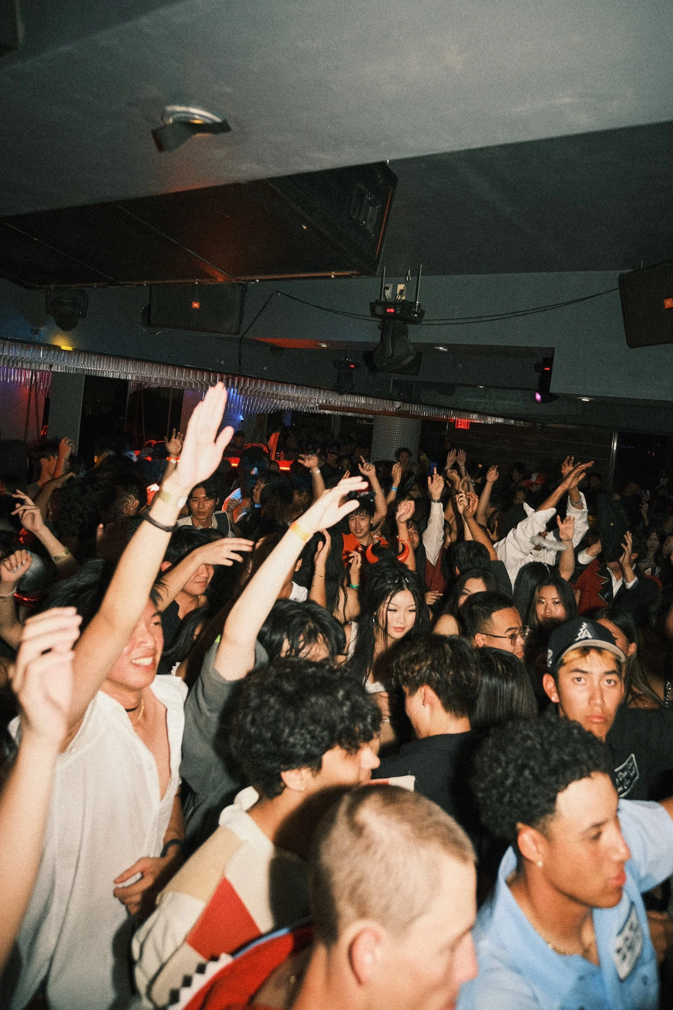 Moods_SeduzaElevateLounge_101024_15.jpg