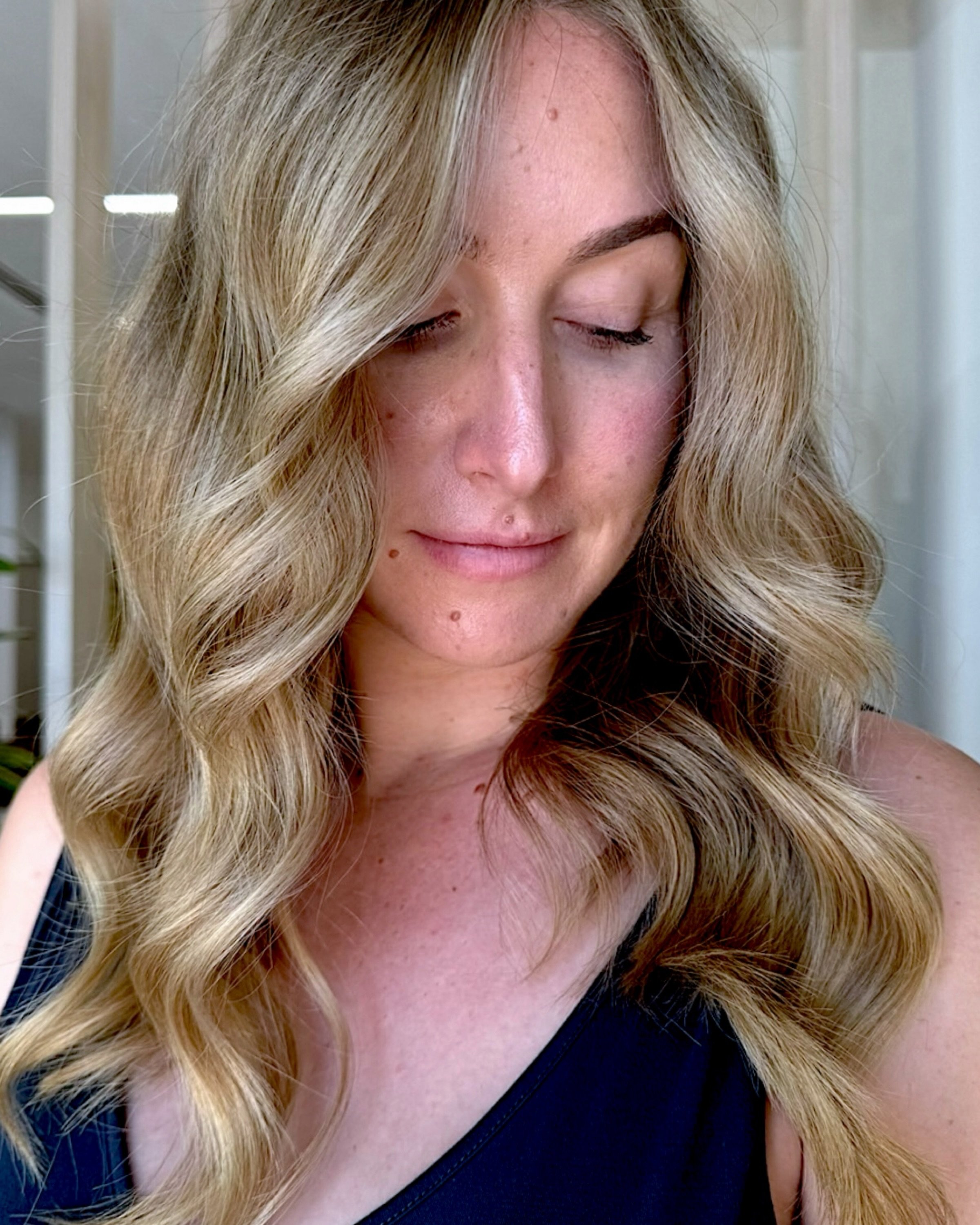 Girl, 8 weeks until Christmas 😮&zwj;💨

#slayingthehairgame #slaying #balayageobsessed #blondehair #blondefoils