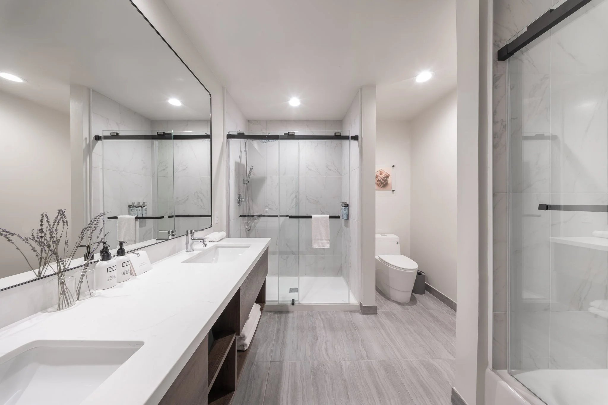 Deluxe suite ADA bathroom in high-end hotel in Los Angeles