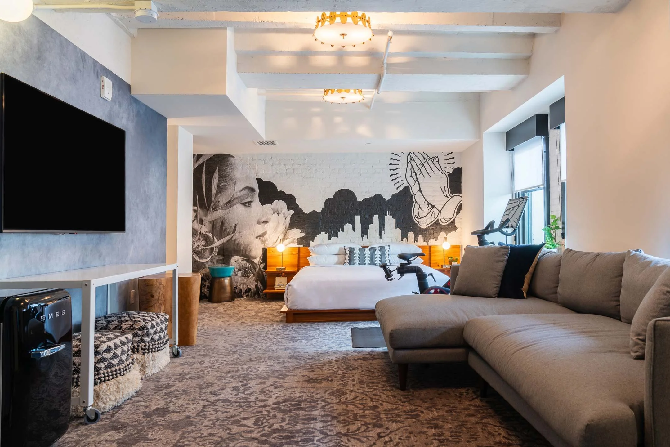 Deluxe suite hotel in Downtown Los Angeles