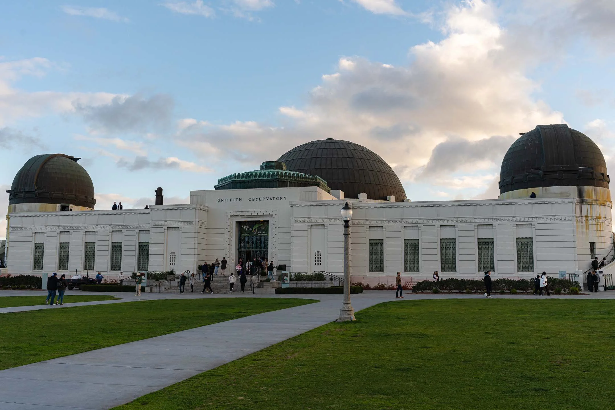 Dramatic clouds above the Griffith Observatory in Mount Hollywood