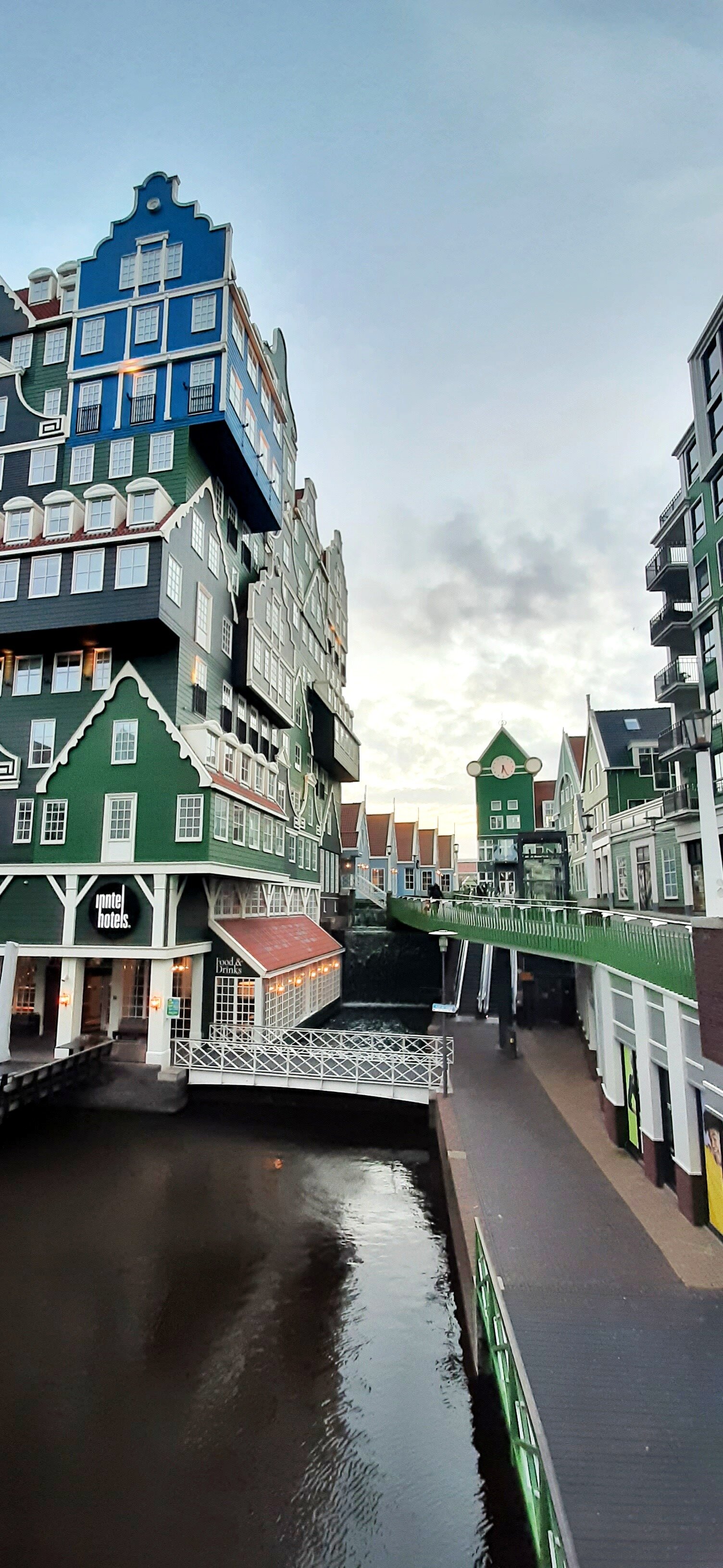 Inntel Hotel; split-level Zaandam Centrum