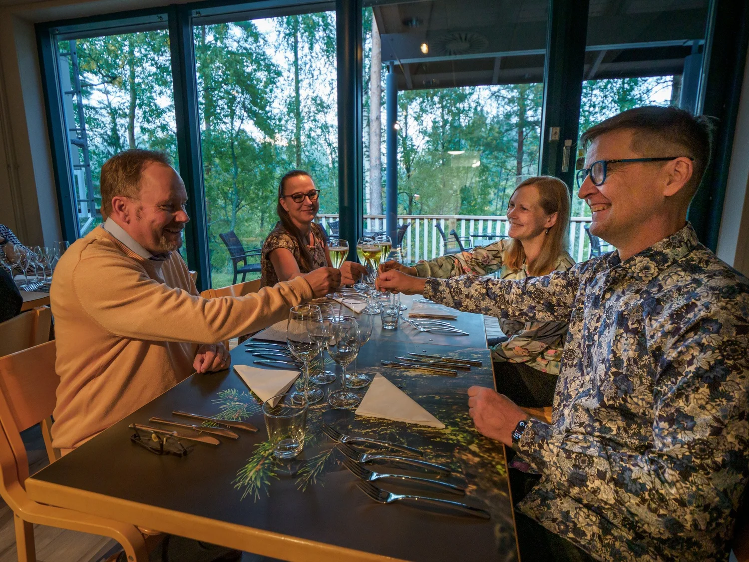 Illallinen ryhmälle Polku Hotelissa