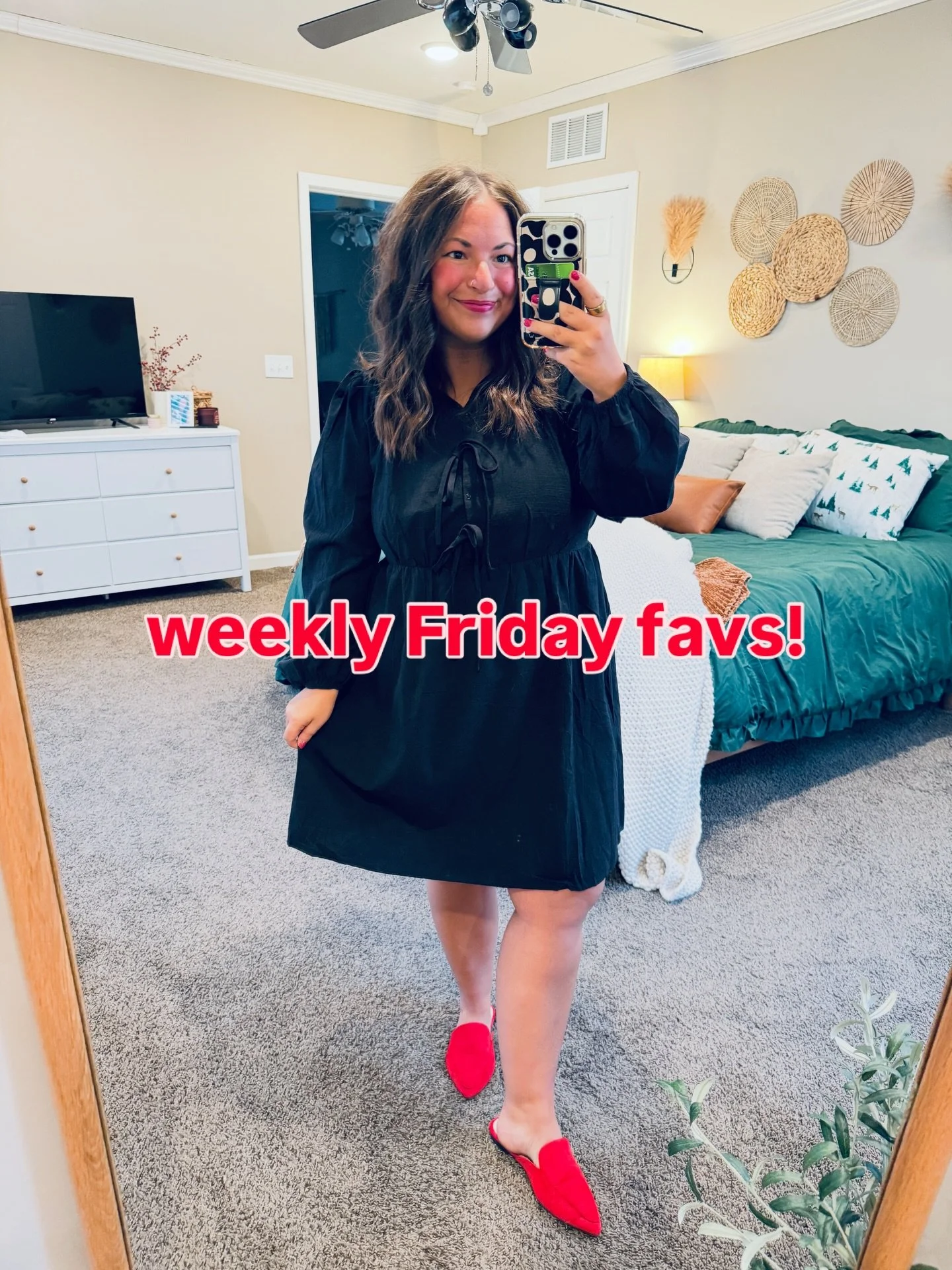 Lots of comfy cozies + winter essentials (&amp; a few Valentine&rsquo;s Day pieces) for this week&rsquo;s Friday favs post. Comment FRIDAY for links! ❣️