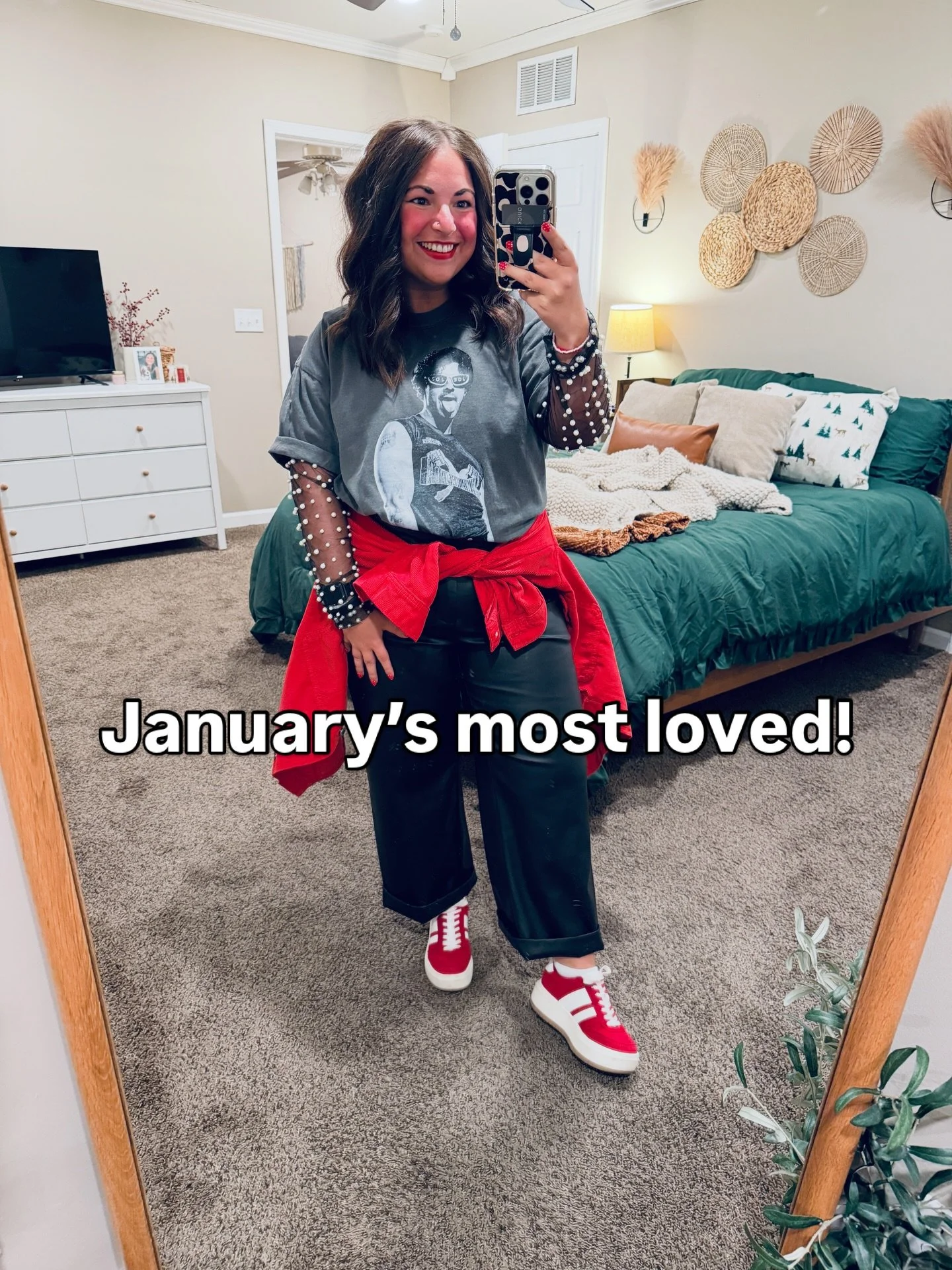 January&rsquo;s most loved items say it all&hellip; lots of stripes, comfy leopard pants, &amp; the #1 spot going to a Jonas Brothers tee from Walmart 🖤✨ If that doesn&rsquo;t tell me I&rsquo;ve found my people, I don&rsquo;t know what does. Comment