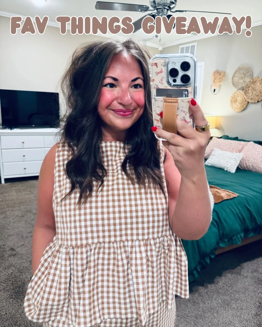 ⭐️ FAV THINGS GIVEAWAY! ⭐️

Another month, another fav things giveaway! We&rsquo;re giving away one @wallicases case to a lucky gal this month! 💕 All the girls in my family have one &amp; love it. 👏🏻 

Here&rsquo;s how to enter this giveaway:
&bul