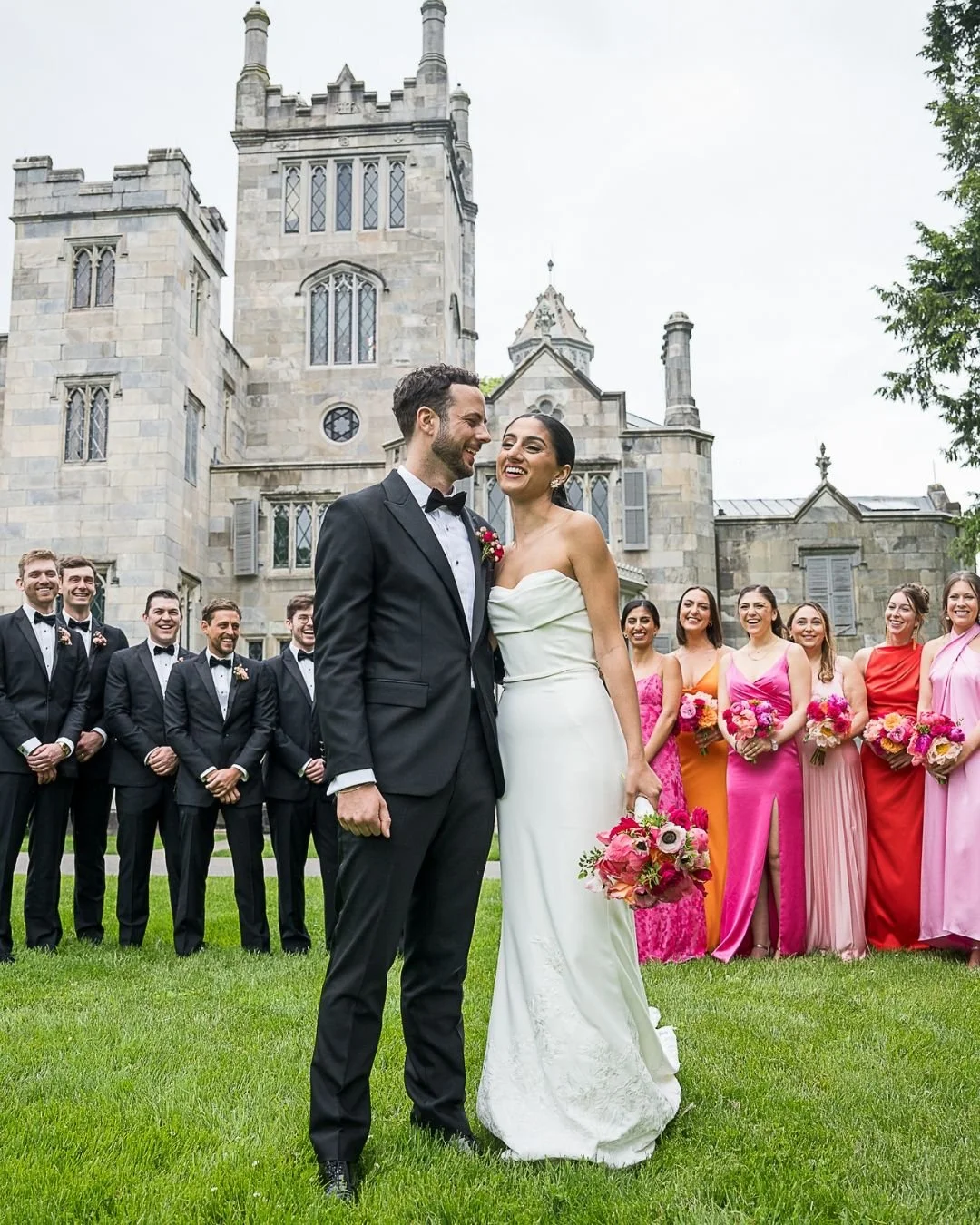 Still swooning over this wedding 💫 This one had it all: a bold color palette, dreamy florals, and a family we absolutely adored working with.

Which detail is your favorite? ✨

Planner: @theeventofalifetime
Event Design, Decor &amp; Floral: @jw_even