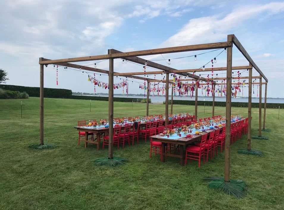 Viva La Fiesta 🎊

Venue: Private Residence 
Decor/Design: @jw_eventdesign 
Planner: @pieceofcakenyc