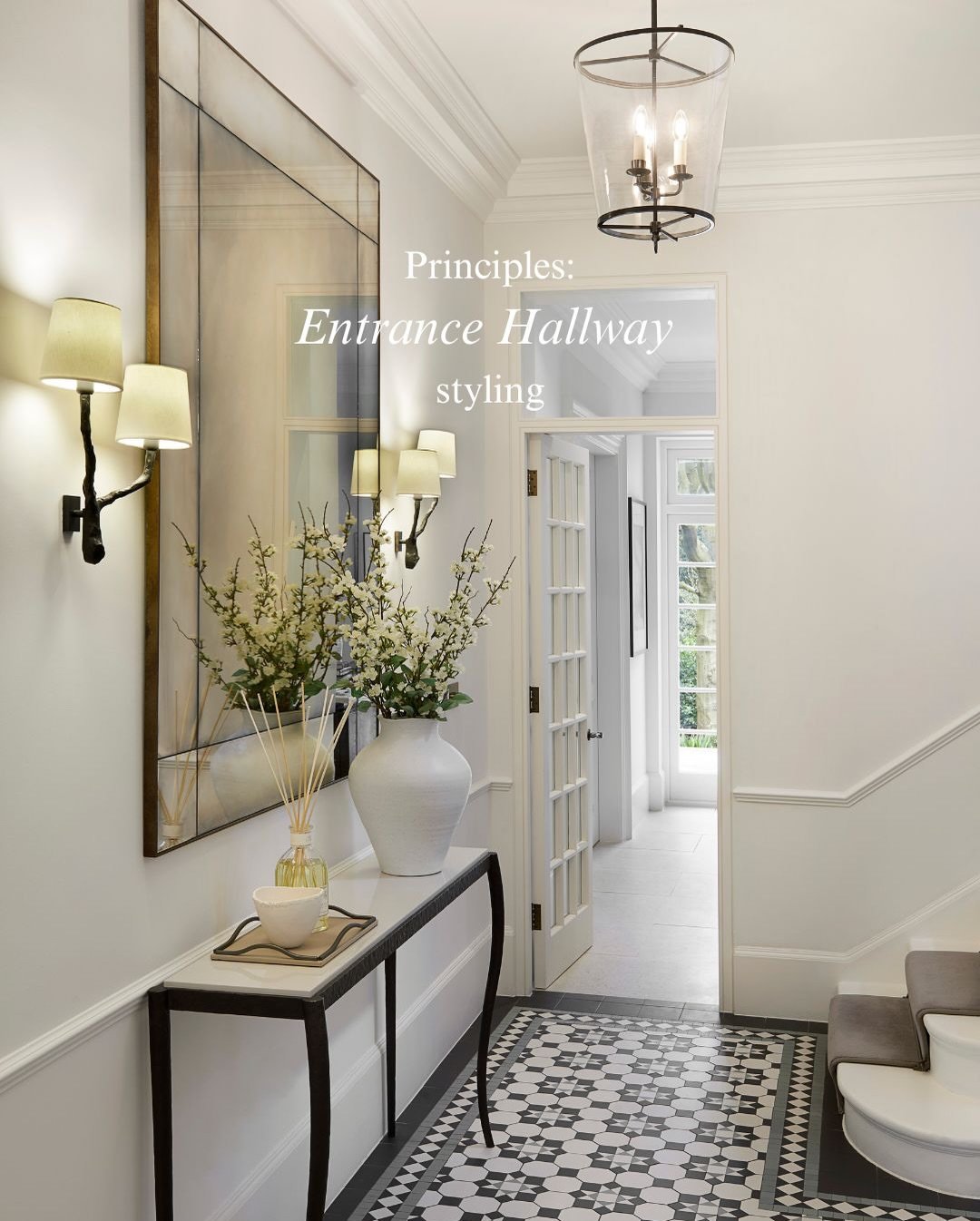 An entrance hallway sets the tone for the entire home. It&rsquo;s an opportunity to introduce character, add practicality, and offer a first glimpse into the aesthetic of the project.

Here are my top tips for styling an entrance hallway:

1️⃣ Cabine