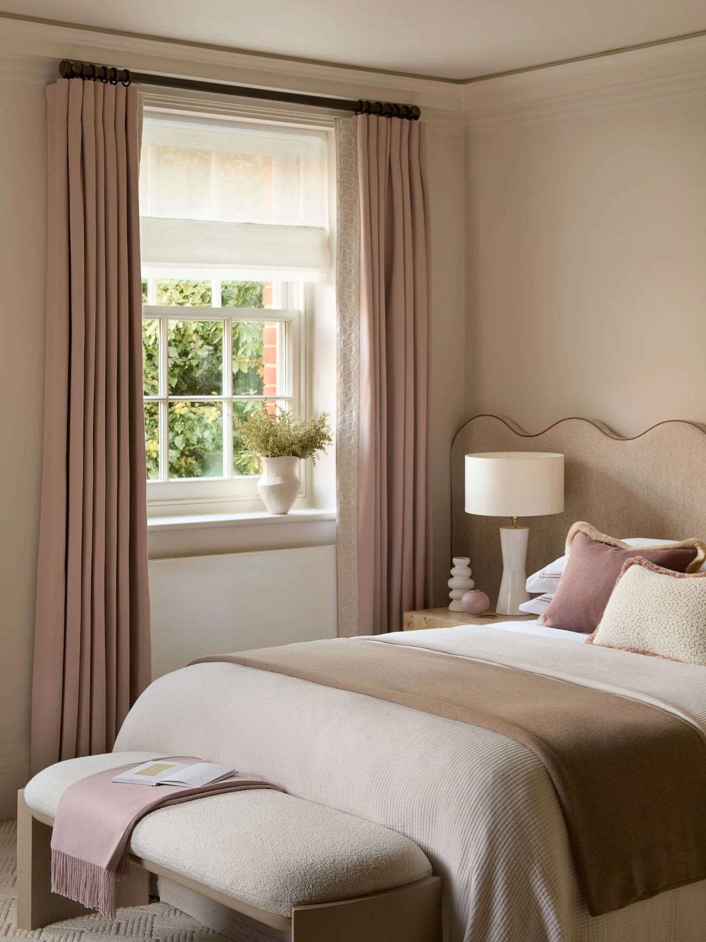 Dusky pinks are paired with exotic timbers in one of the bedrooms at our Hampstead family home project. 
.
.
.
#bedroom #bedroomdesign #bedroomgoals #interiordesign #interiordesigninspiration