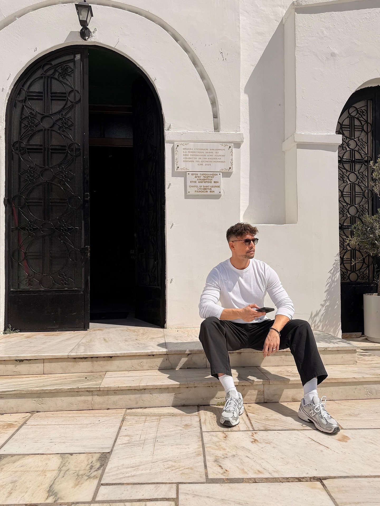 Quick drop from the ancient city 🇬🇷
.
.
.
#Athens #londoninteriordesigner #designinspo #architecture #greece