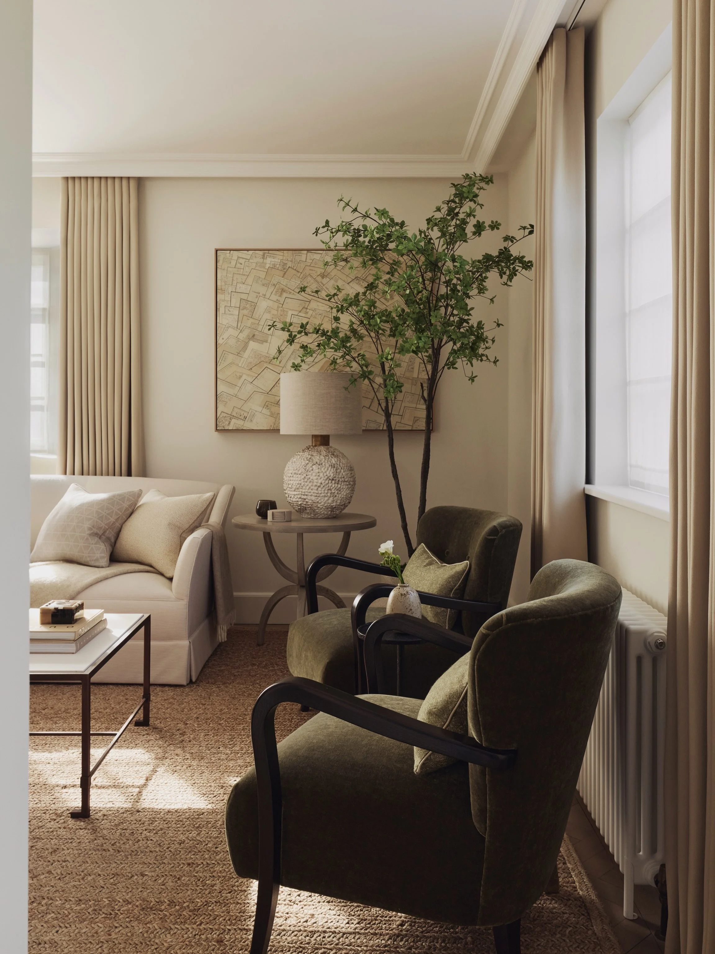 The serene living room at our latest Hampstead project. 
.
.
.
#livingroom #livingroomdecor #livingroomdesign #greeninterior #hampstead