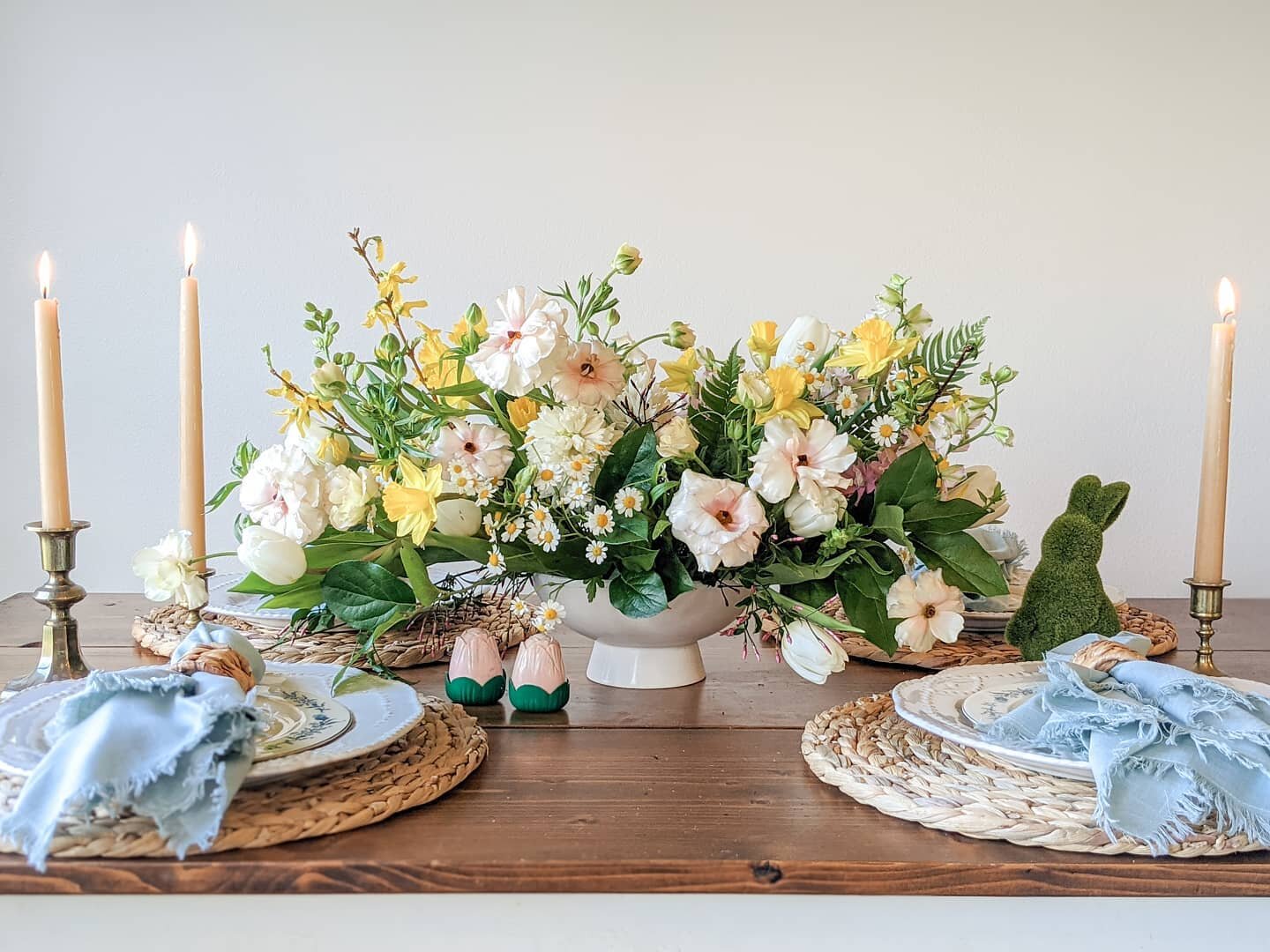 Proudly celebrating St. Patrick's Day while looking forward to Easter! If you're looking to make your Easter table extra beautiful this year, I can certainly help you with that. Centerpieces launch *tomorrow*!