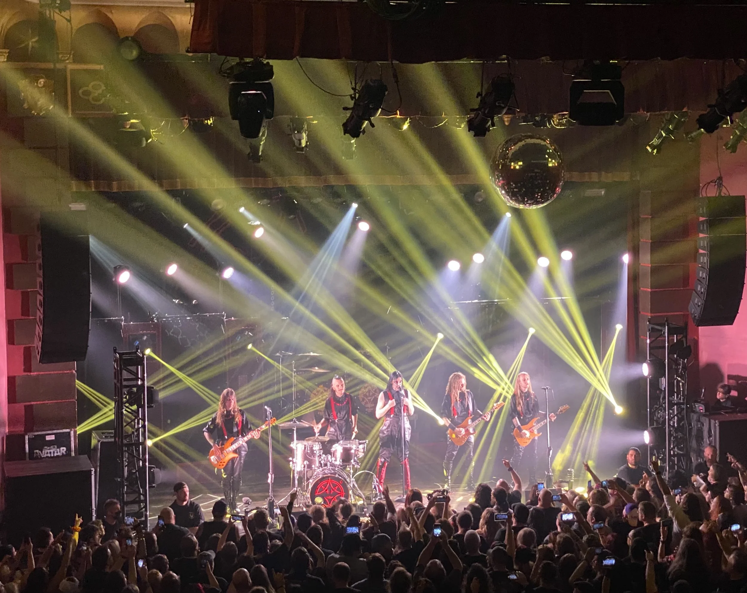 AVATAR DESTROYS ATLANTA