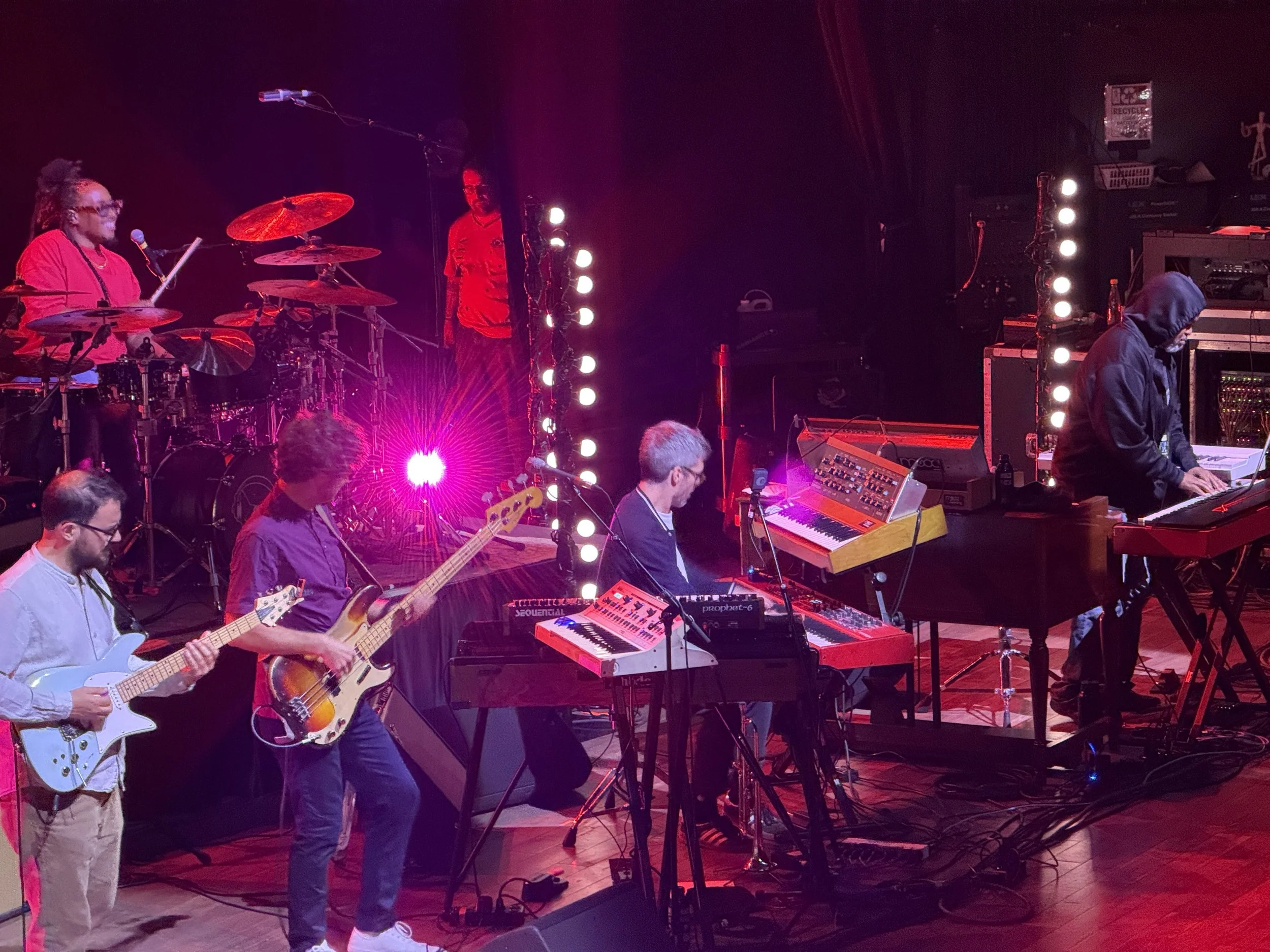 SNARKY PUPPY