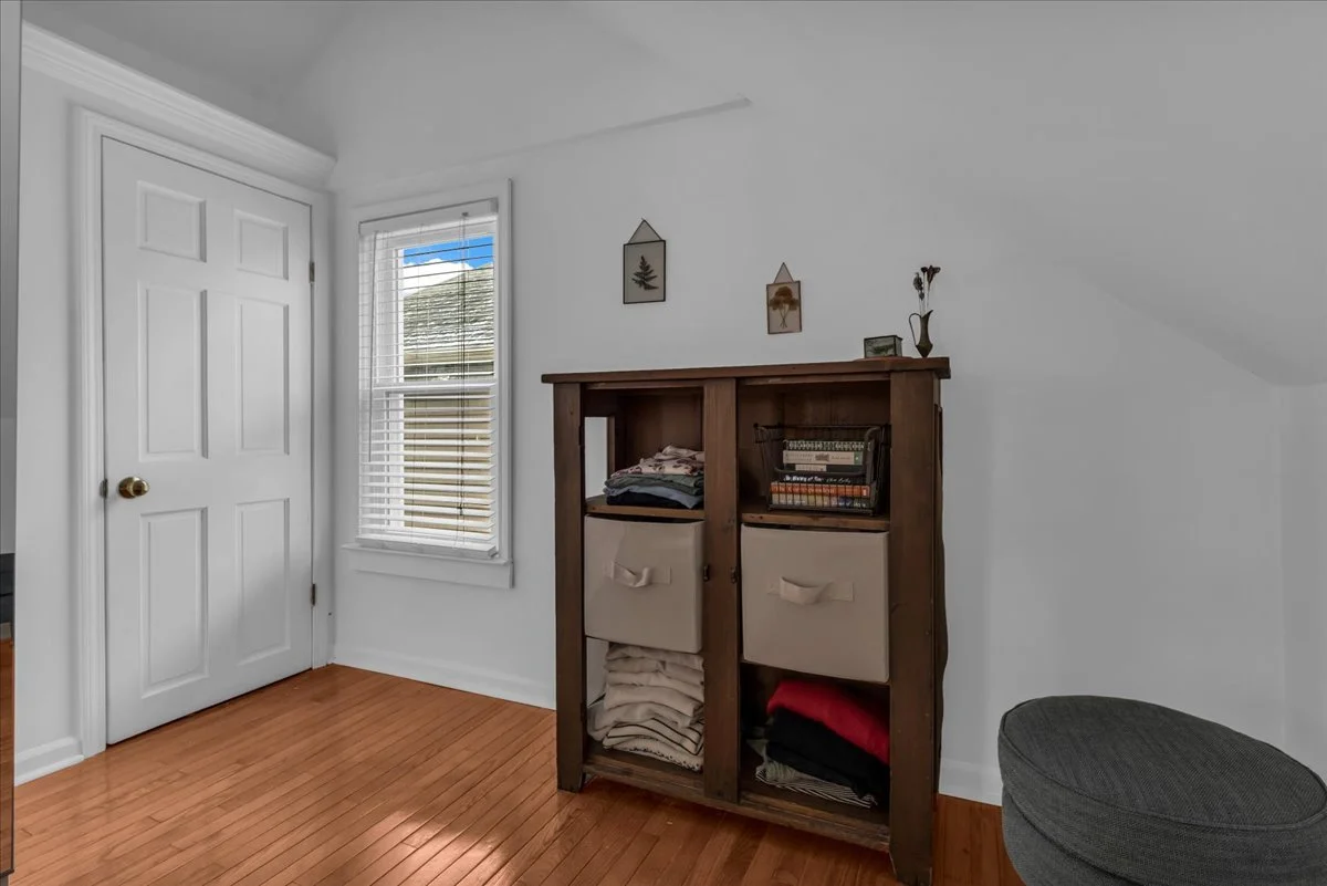 25-243 Marlin Ave-35.jpg