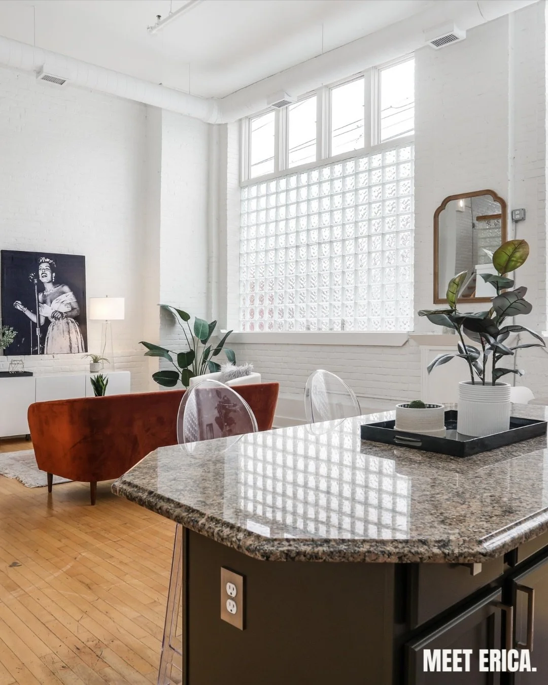 RARE opportunity to LEASE a fully furnished loft in downtown Detroit! 

Stylish, spacious, and full of character, with nearly 1,500 square feet of living space and those sought-after exposed brick walls, this 2-bedroom, 2-bath residence offers the pe