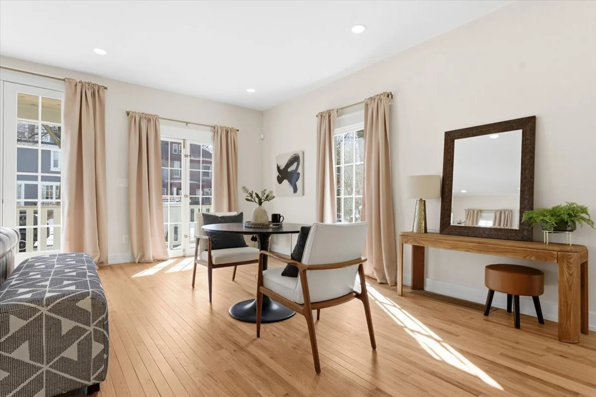 24-7873 Van Dyke Place-24.jpg