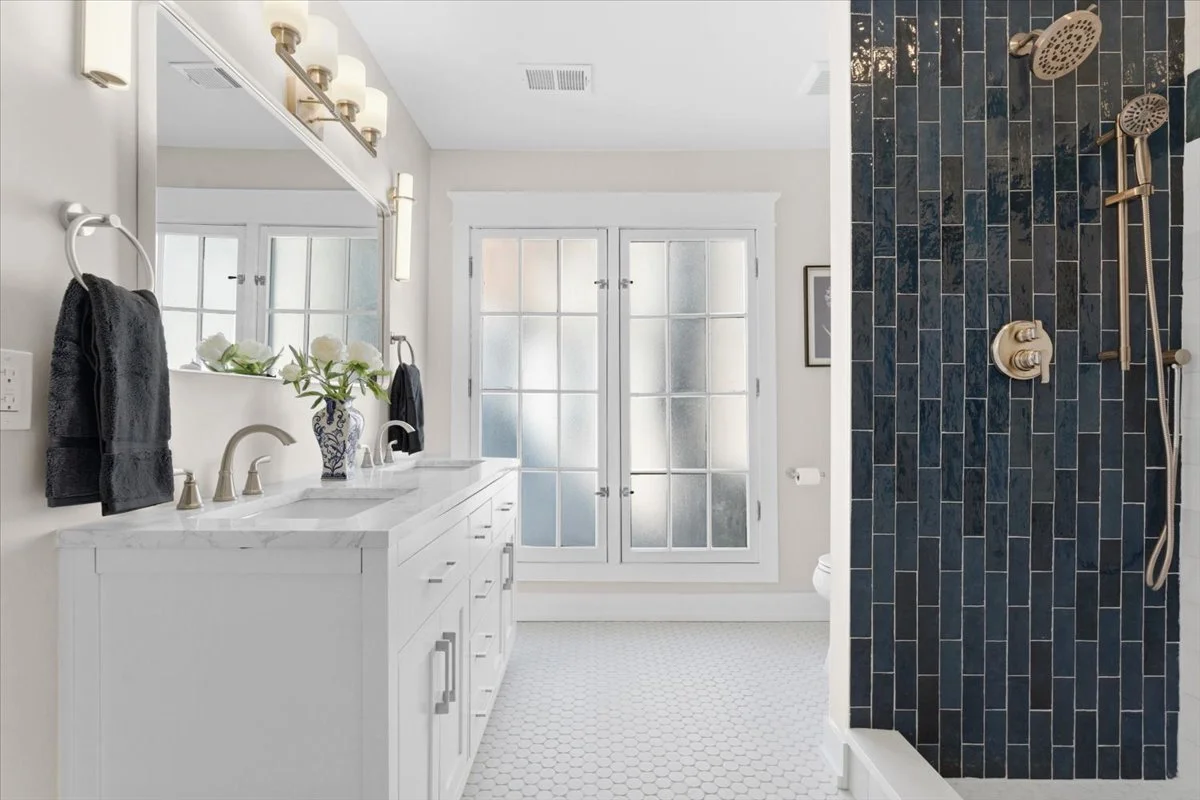 37-7873 Van Dyke Place-37.jpg