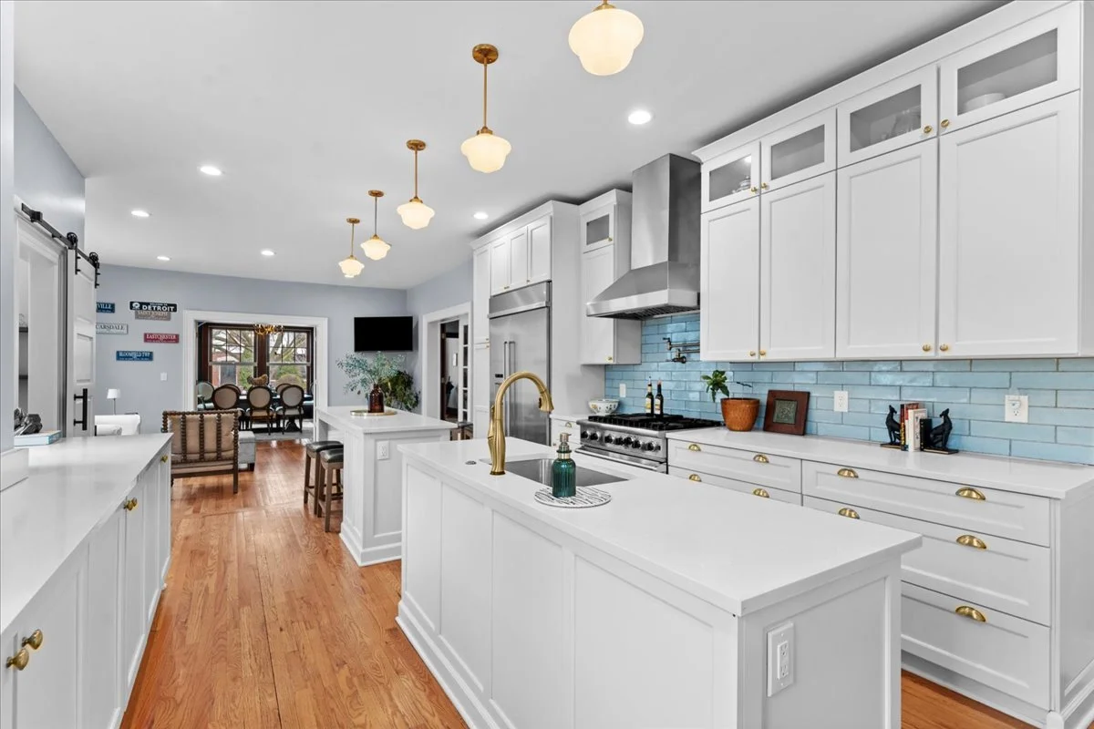 13-791 Seminole St-13.jpg