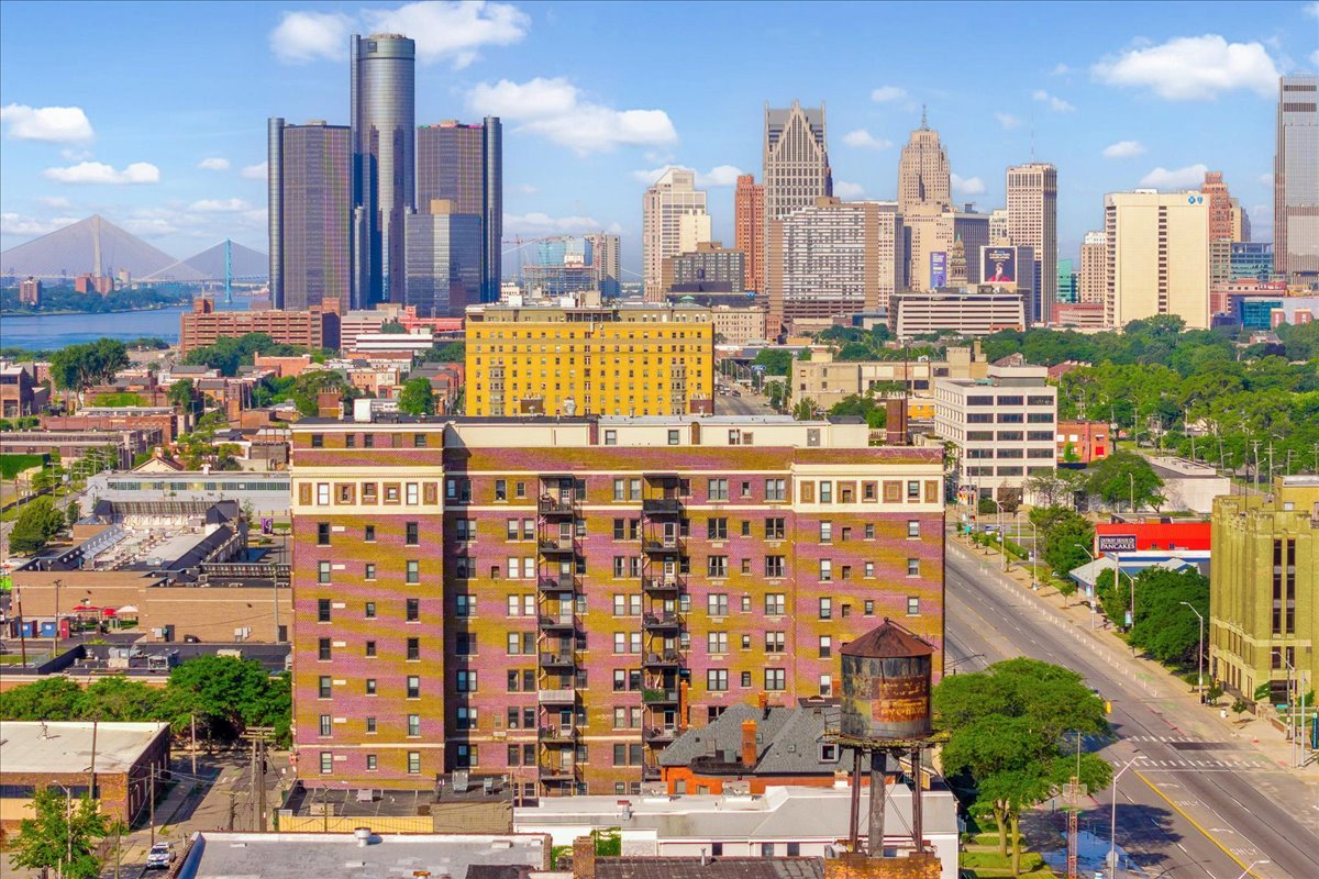 2900 E Jefferson Ave C5