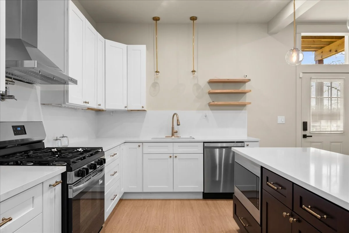 19-2414 Concord Ave-19.jpg