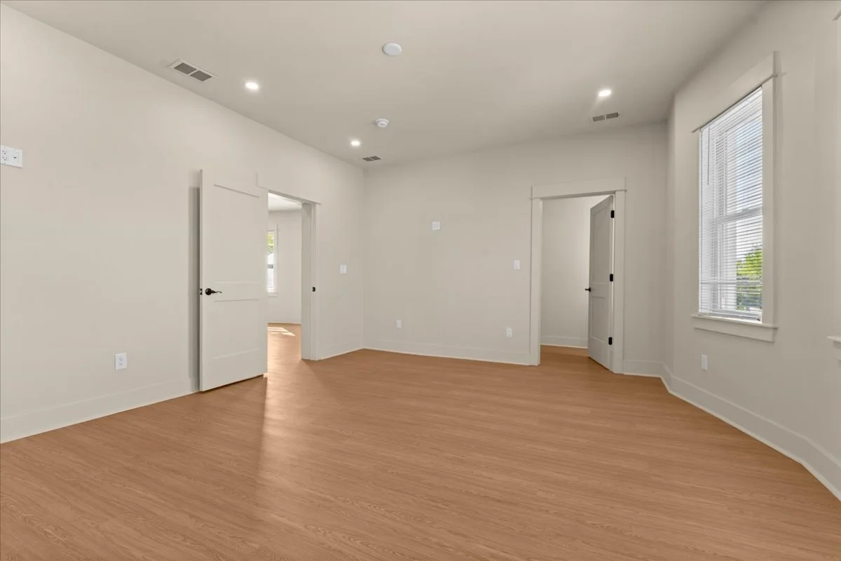 30-2414 Concord Ave-30.jpg