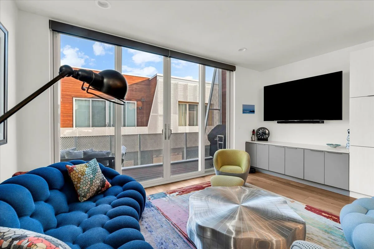 10-2822 John R St_9.jpg