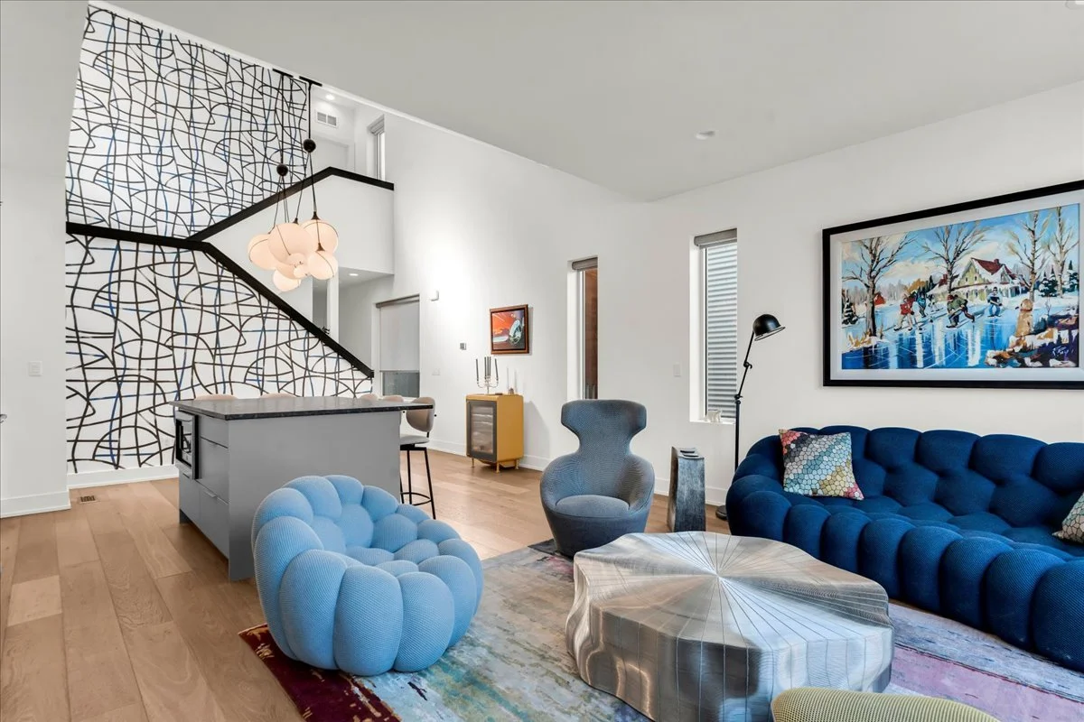 11-2822 John R St_10.jpg