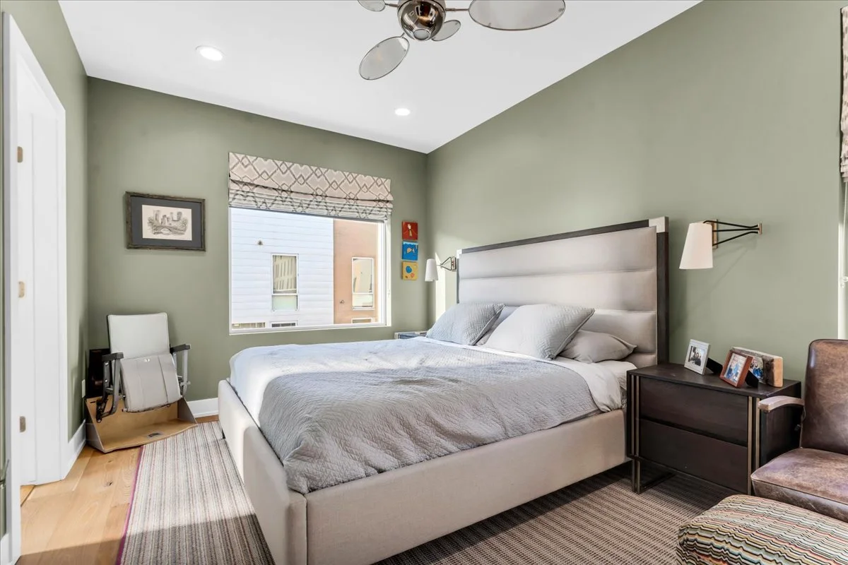 17-2822 John R St_16.jpg