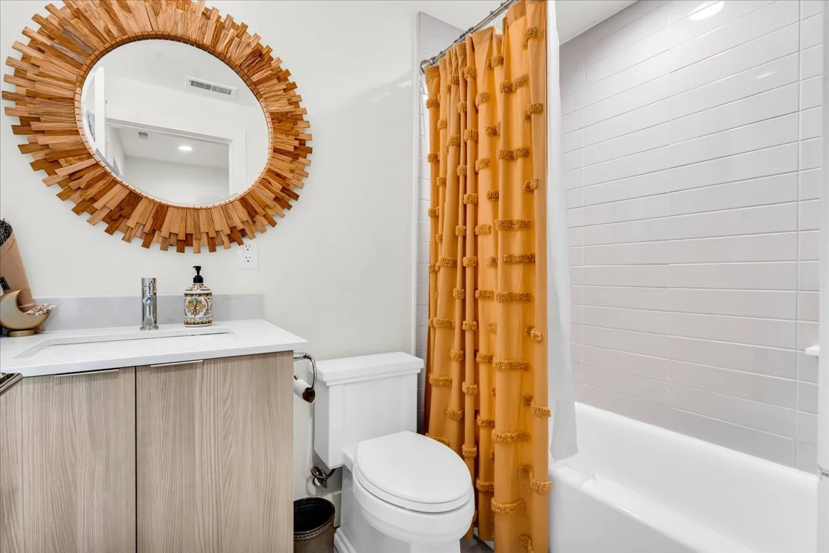 27-2822 John R St_26.jpg