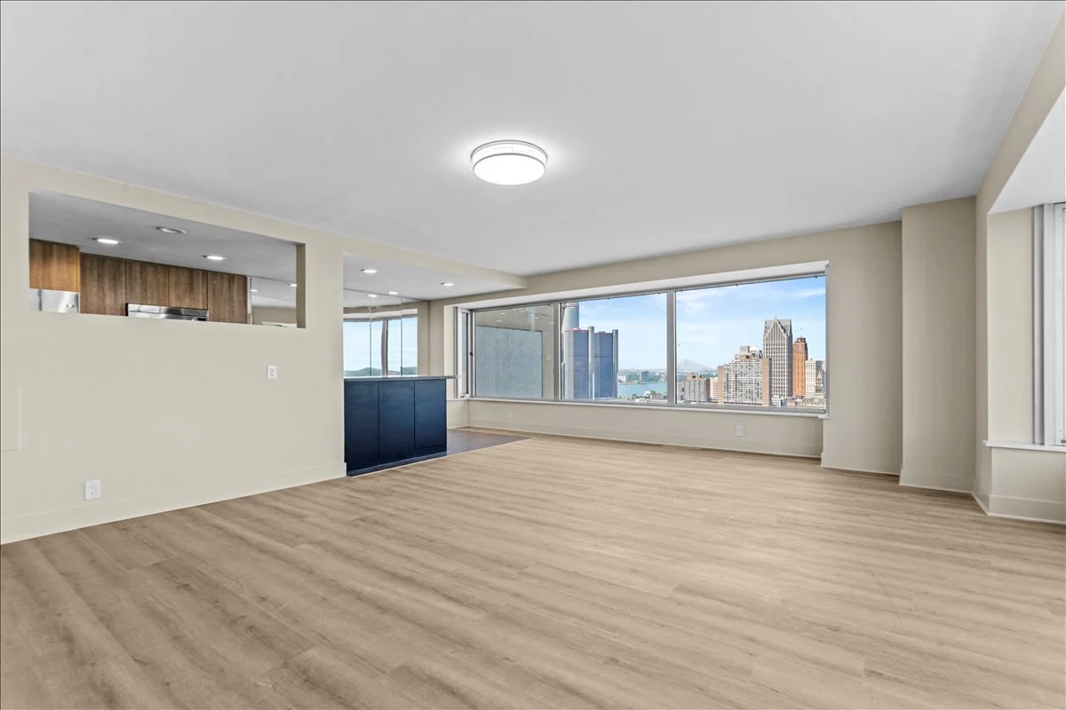 04-1300 E Lafayette St_3.jpg