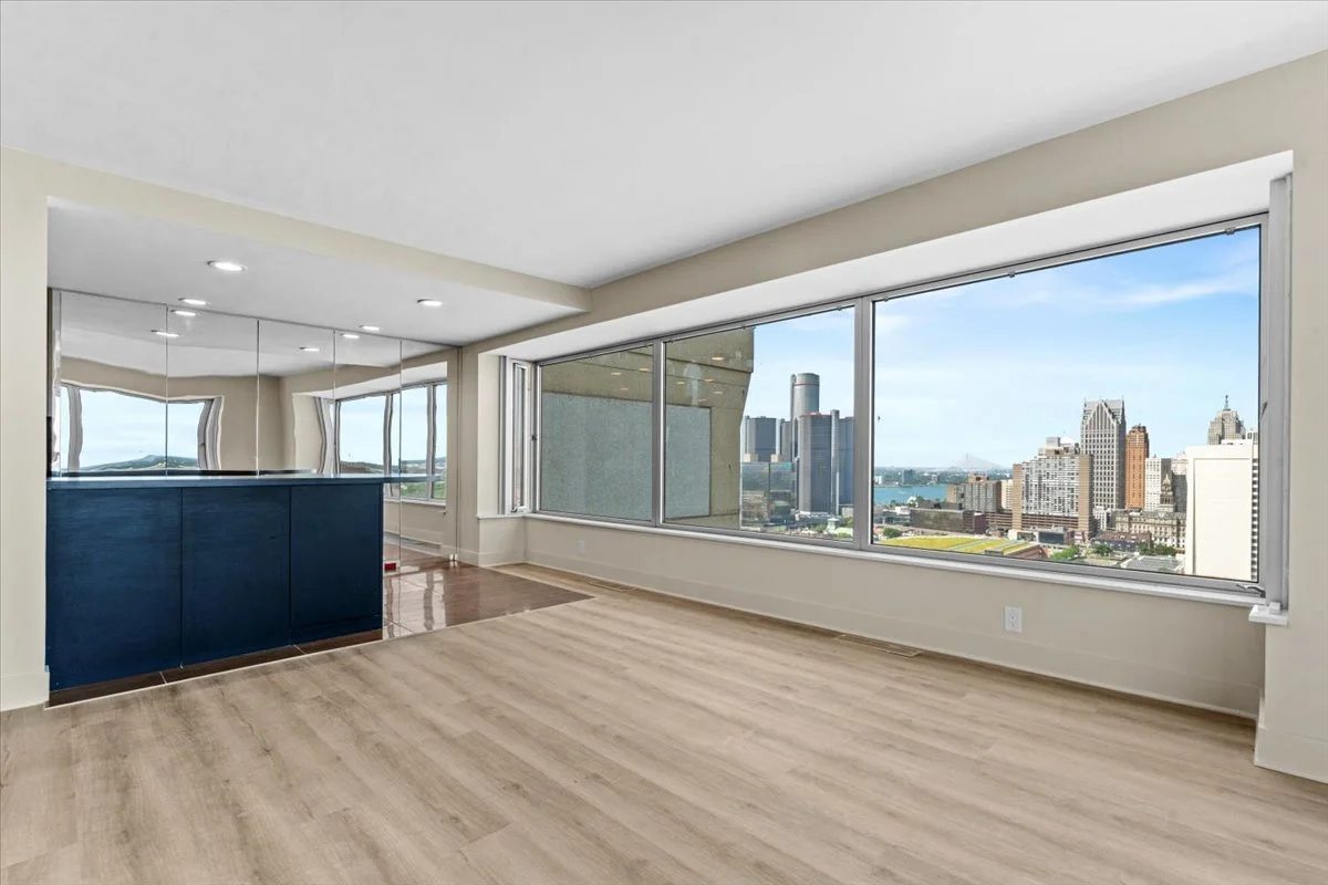 07-1300 E Lafayette St_6.jpg
