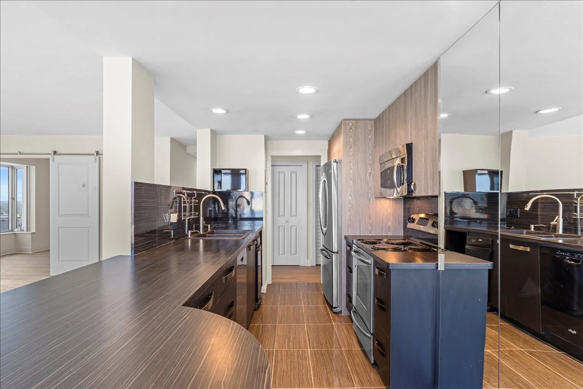 11-1300 E Lafayette St_10.jpg