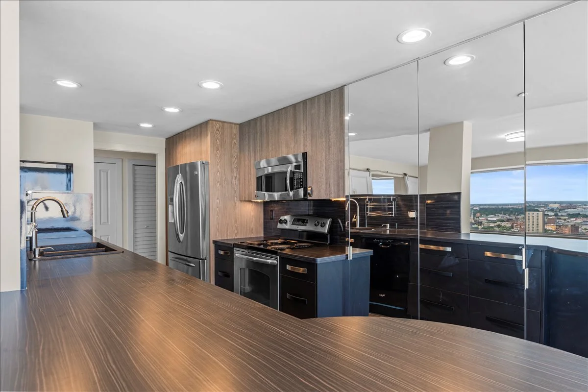 12-1300 E Lafayette St_11.jpg