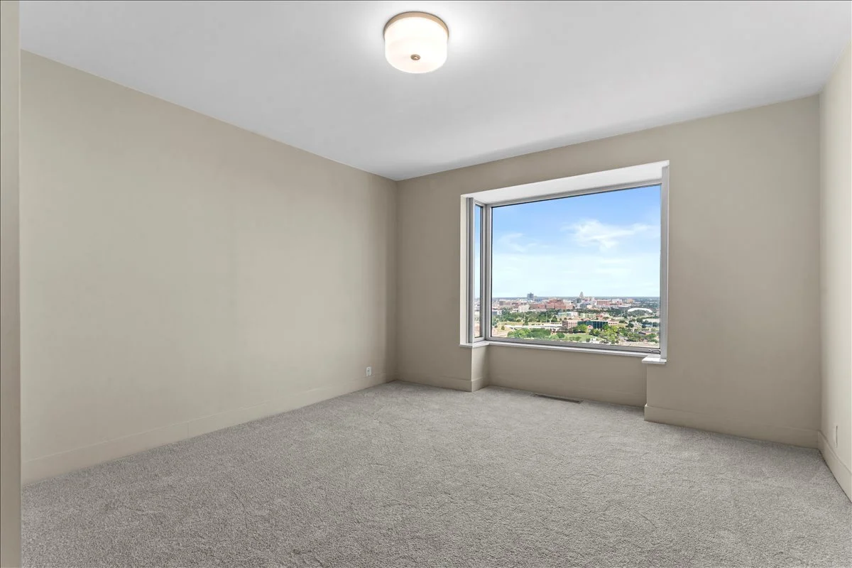 26-1300 E Lafayette St_25.jpg