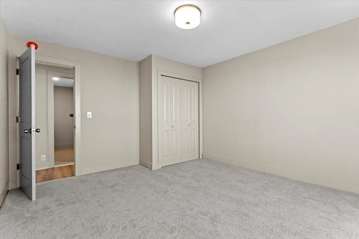 27-1300 E Lafayette St_26.jpg
