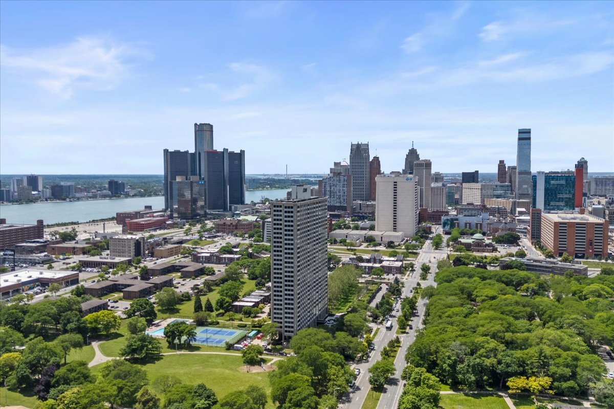 36-1300 E Lafayette St_35.jpg
