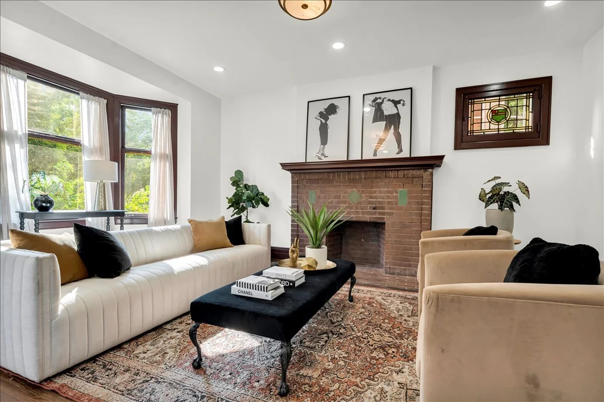 08-1807 Seyburn St_7.jpg