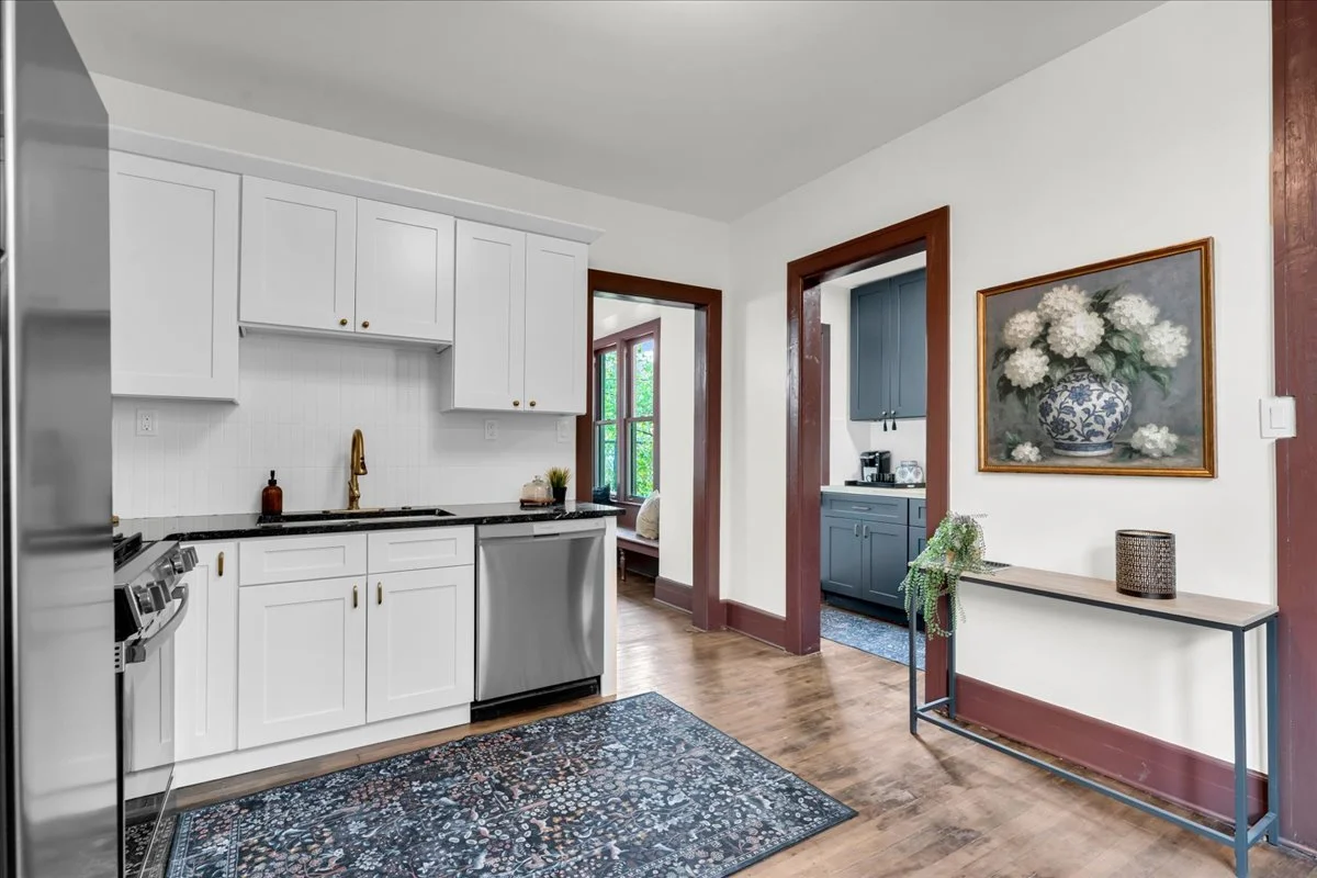 21-1807 Seyburn St_20.jpg