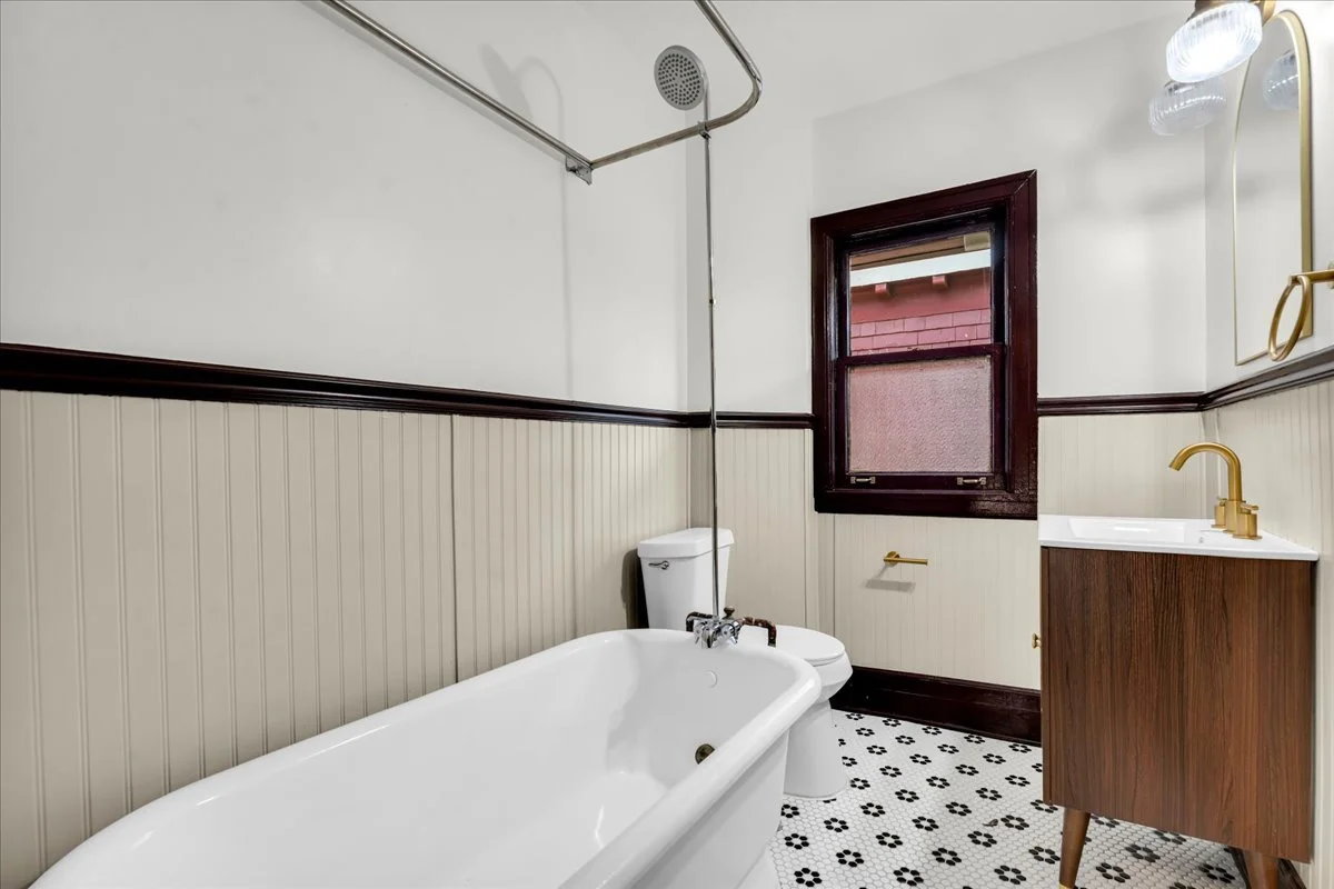 38-1807 Seyburn St_37.jpg