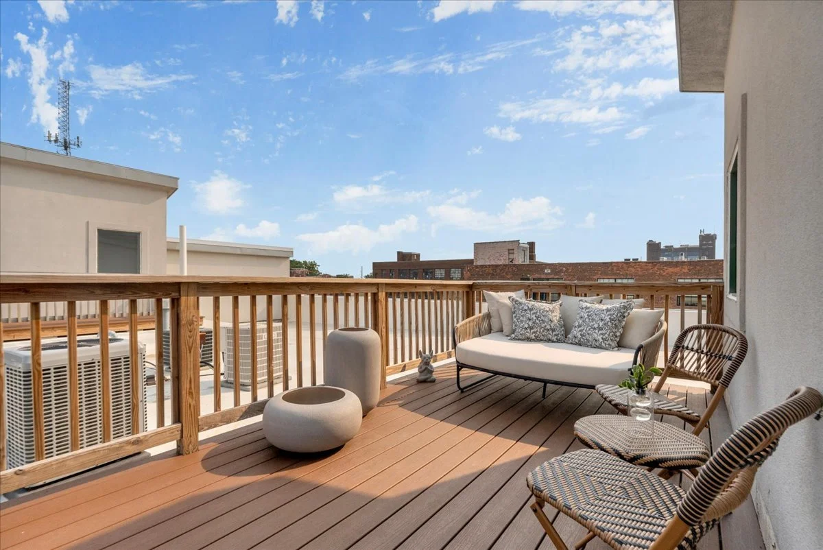 22-2843 E Grand Blvd 12_20.jpg