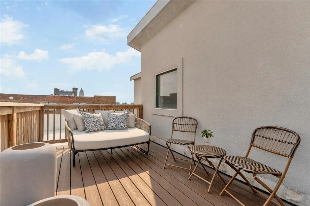23-2843 E Grand Blvd 12_21.jpg