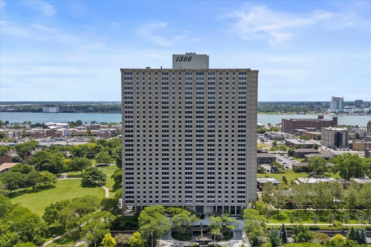 1300 E Lafayette #2810-12
