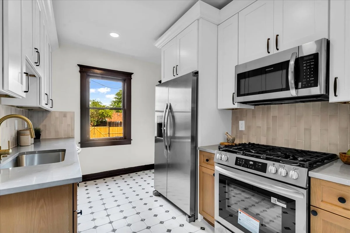 11-1794 Seyburn St-11.jpg